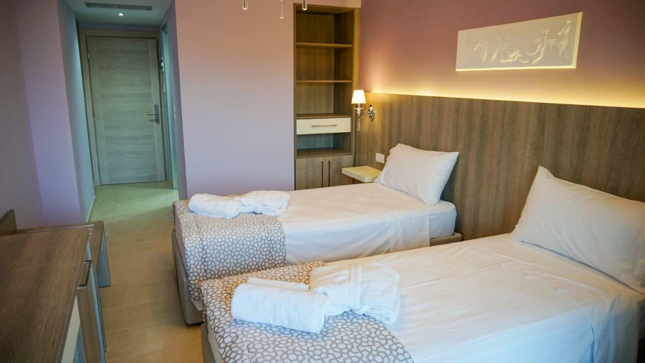 Agnes Deluxe Hotel Pefkochori Exterior photo